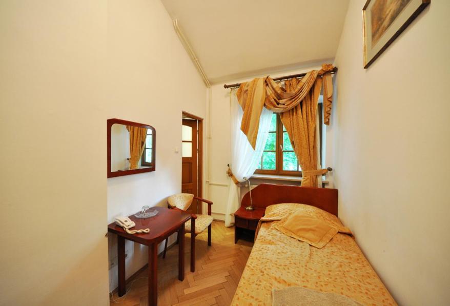 Willa Raj Nałęczów Kamer foto